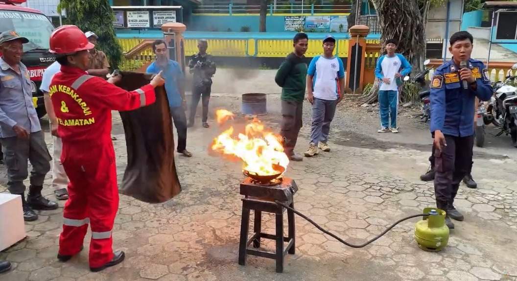 PELATIHAN KESIAPSIAGAAN TANGGAP BENCANA